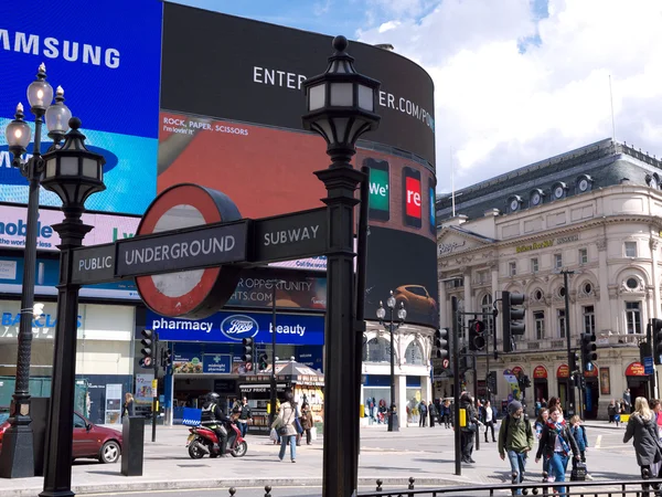 Piccadilly Circus — Stockfoto