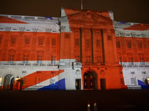 Palais de Buckingham projection de portraits — Photo