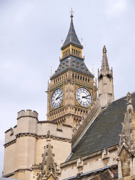 Hodinová věž big ben — Stock fotografie