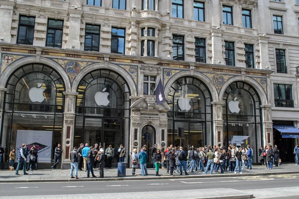 Apple Store, Лондон — стокове фото