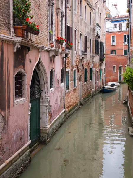 Venedik sessiz canal — Stok fotoğraf