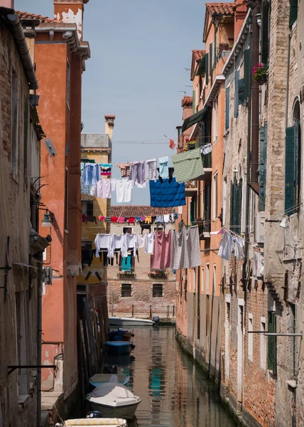 Quiet canal in Venice — Stock Photo, Image