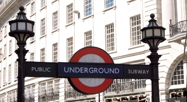 Signo subterráneo Londres Imagen de stock