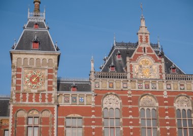 Amsterdam ana tren istasyonu dış