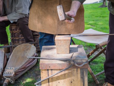 Demirci iş başında