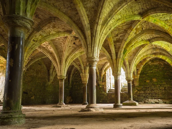 Archi all'Abbazia di battaglia di Hastings — Foto Stock