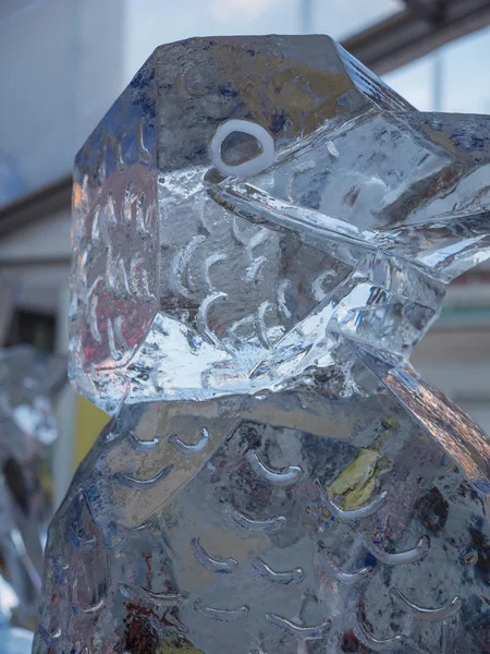 Kuş buz heykel heykel Festivali — Stok fotoğraf