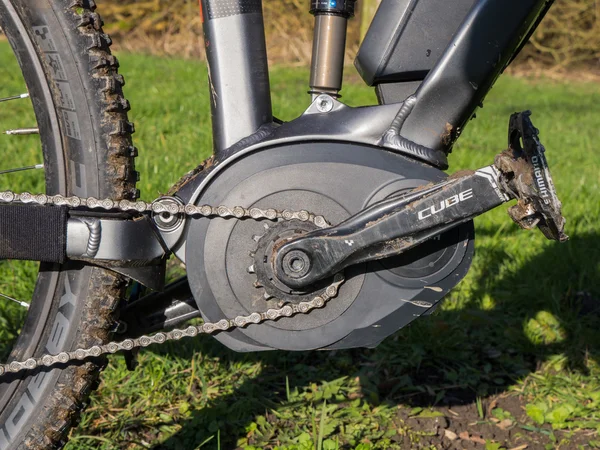 State of the art electric powered mountain bike — Stock Photo, Image