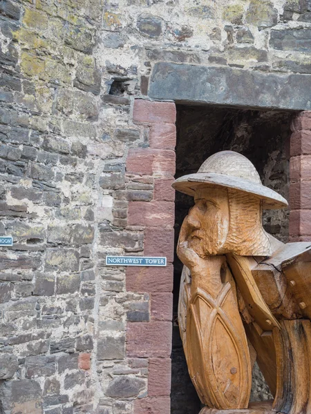 Conwy castle, Galler'in giriş ahşap asker — Stok fotoğraf