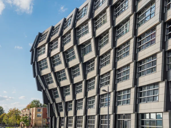 Edificio de apartamentos en el moderno centro de Almere, The Net —  Fotos de Stock