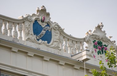 tipik amsterdam kanal evi ile korniş