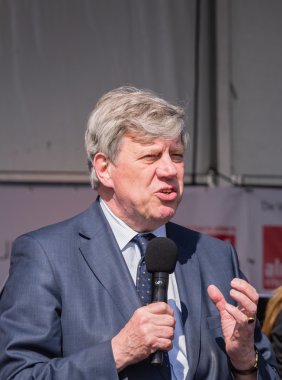 Güvenlik ve adalet, Ivo opstelten Hollandalı bakan