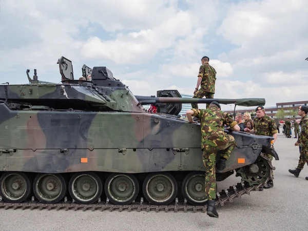 Holandský vojenský tank — Stock fotografie