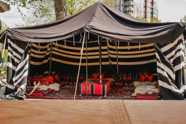 Bedouin tent of the Qatar pavillion at the international horticulture Floriade Expo in Almere 2022 — Stock Photo, Image