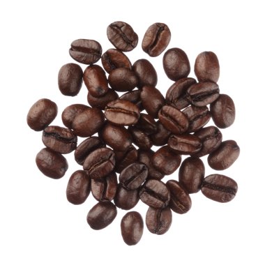 kahve çekirdekleri kazık beyaz zemin üzerine izole kapatmak