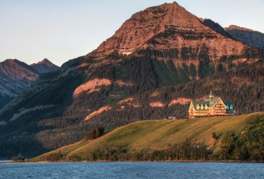 Prince of wales hotel adlı waterton göller Milli Parkı