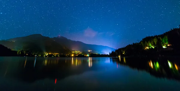 Alta lake in whistler's nachts — Stockfoto