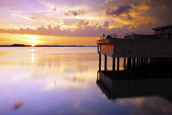 长时间曝光拍摄的柔佛，马来西亚美丽的日落 — 图库照片