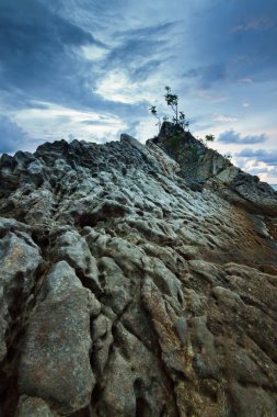 kayalar ve kasvetli hava, borneo, sabah, Malezya