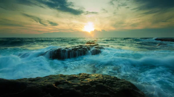 Puesta de sol en la punta de Borneo — Foto de Stock