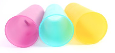 renkli uzun plastik bardak