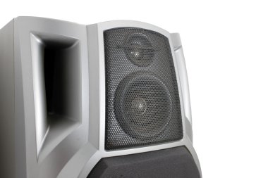 stereo hoparlör üzerinde beyaz izole