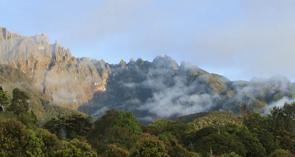 Mont Kinabalu à Sabah, Bornéo, Malaisie — Photo