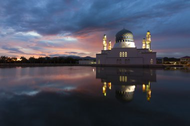 güzel kota kinabalu şehir camide gündoğumu sabah, Malezya, Borneo