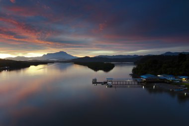 mengkabong Nehri, sabah, Malezya, borneo güzel gündoğumu