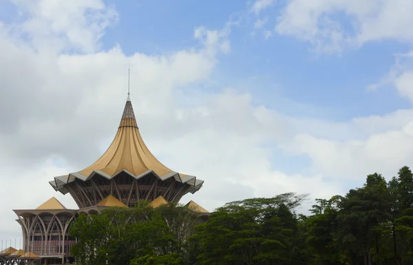 Monumento arquitectónico en Kuching, Sarawak, Malasia Oriental, Borneo — Foto de Stock