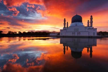 güzel kota kinabalu şehir camide gündoğumu sabah, Malezya, Borneo