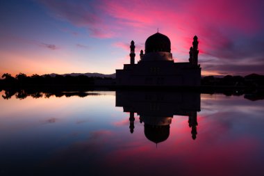 Sabah, Malezya, Borneo Kota Kinabalu şehir Camii gündoğumu