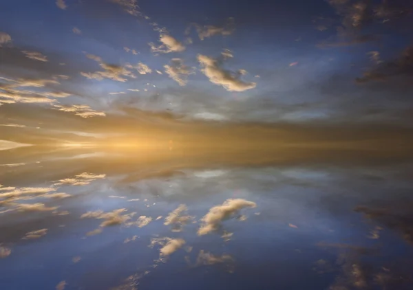 Reflection of dramatic sky — Stock Photo, Image