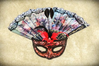 maske ve el fan