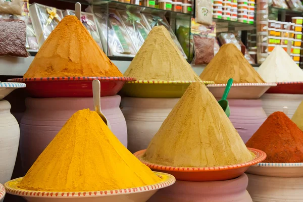 Przyprawy na rynku marrakech, Maroko — Stock Fotó