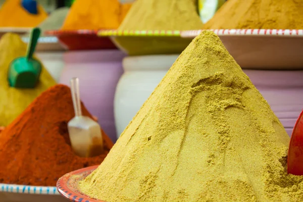 Specerijen op de markt marrakech, Marokko — Stockfoto