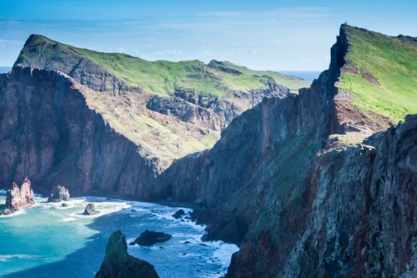 Východní pobřeží Madeiry ostrov? Ponta de sao lourenco — Stock fotografie