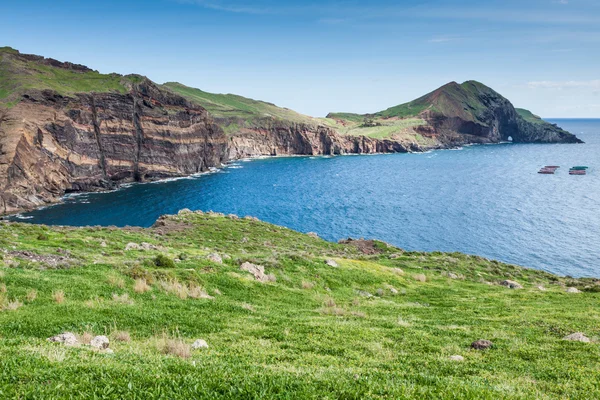 Východní pobřeží Madeiry ostrov? Ponta de sao lourenco — Stock fotografie