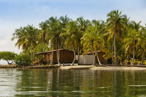 Una piccola isola nell'arcipelago caraibico san Bernardo vicino a Tolu, Colombia — Foto Stock