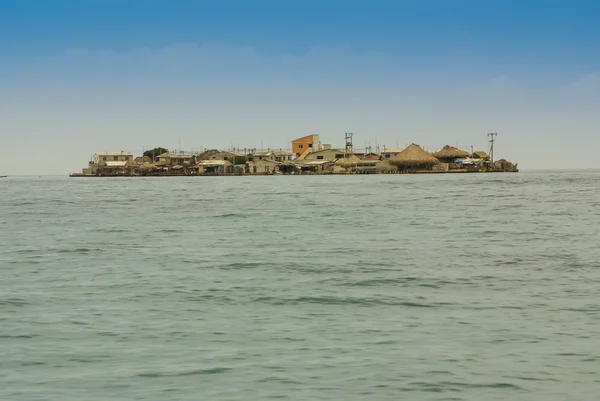 Une petite île dans l'archipel des Caraïbes san Bernardo près de Tolu, en Colombie — Photo