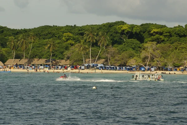 Las Islas Rosario son un archipiélago formado por 27 islas ubicadas a unas dos horas en barco desde Cartagena de Indias, Colombia . —  Fotos de Stock