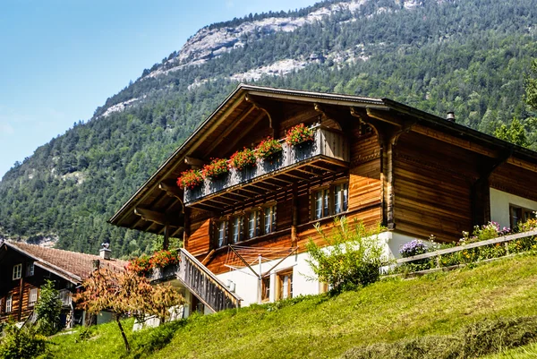 Evolene, gamla hus i Schweiz — Stockfoto