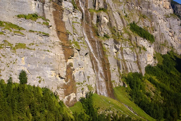 Staubbach cae en Lauterbrunnen, Berna Cantón, Suiza . —  Fotos de Stock