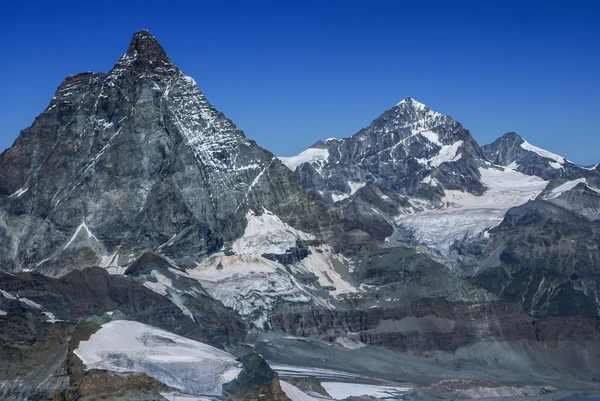 Matterhorn, jak je patrné z Zermattu při západu slunce, Švýcarsko — Stock fotografie