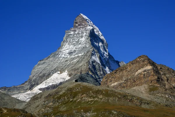 Matterhorn, jak je patrné z Zermattu při západu slunce, Švýcarsko — Stock fotografie
