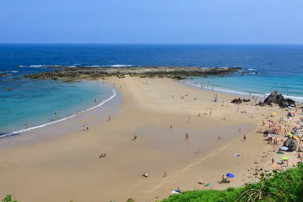 Stranden i Pechón, Kantabrien, Spanien — Stockfoto