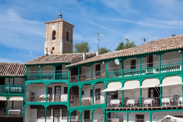 Plaza principal, Pueblo turístico de la provincia de Madrid, Chinchón, España — Foto de Stock