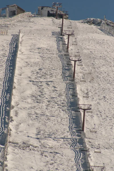 Piste de la station de ski de la navacerrada madrid, espagne — Photo