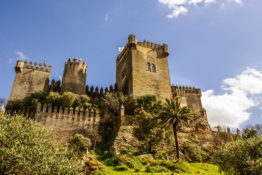 Almodovar del rio, cordoba, İspanya. sanatsal ve anıtsal herita