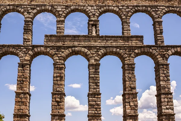 Acquedotto a Segovia, Castilla y Leon, Spagna . — Foto Stock